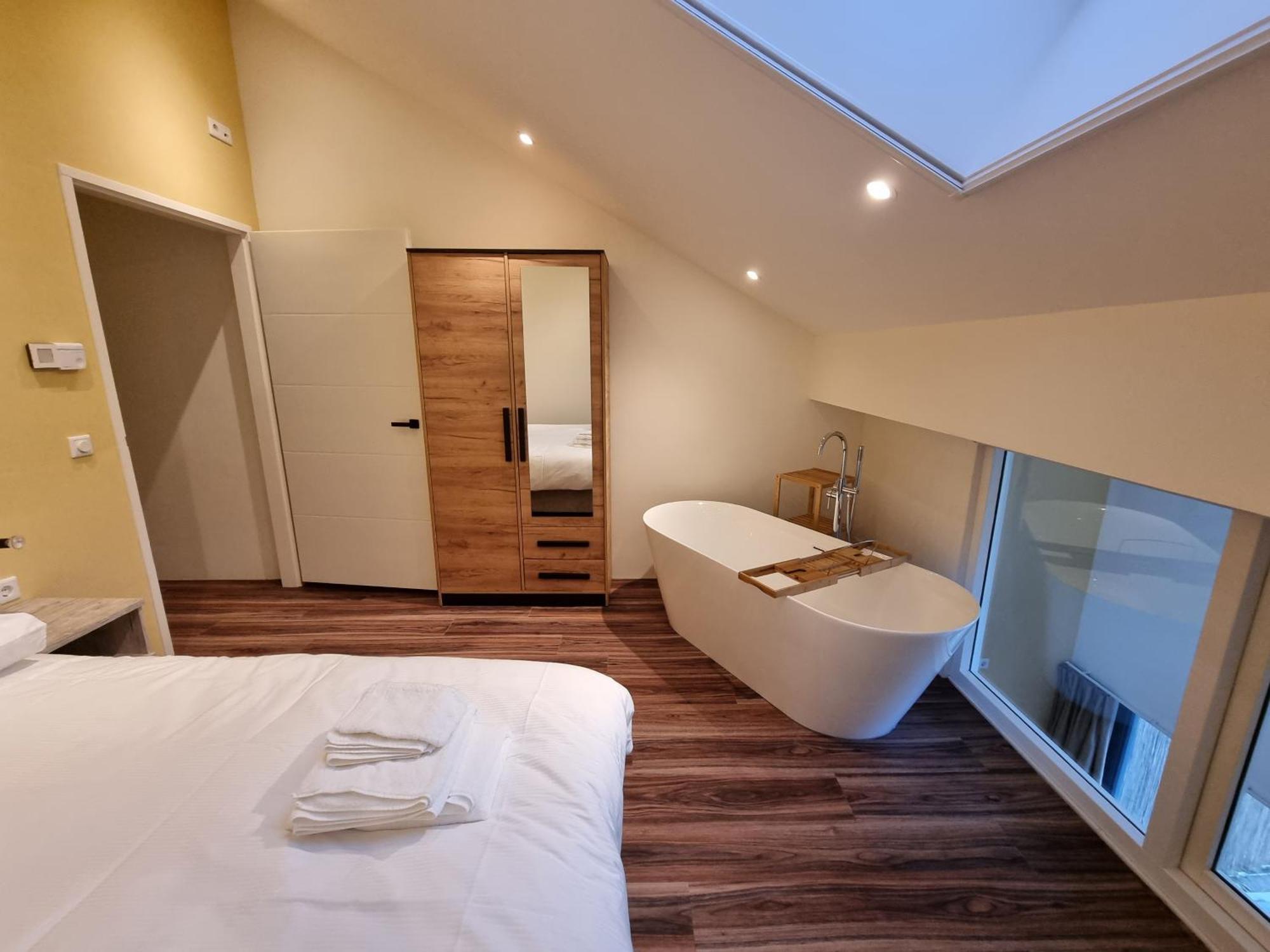 Dw Castricum Hotel ภายนอก รูปภาพ